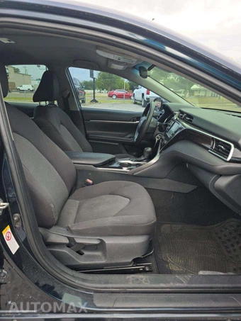 2018 Toyota Camry LE - miniatura 15