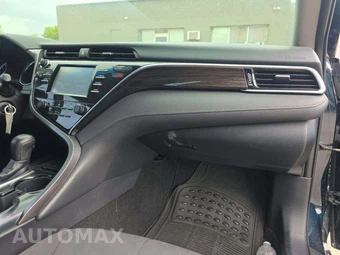 2018 Toyota Camry LE - miniatura 16