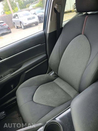 2018 Toyota Camry LE - miniatura 18