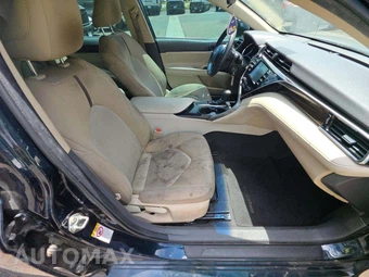 2018 Toyota Camry LE - miniatura 15
