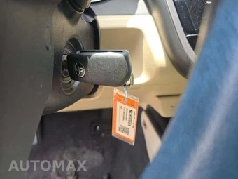 2018 Toyota Camry LE - miniatura 5