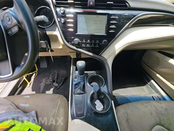 2018 Toyota Camry LE - miniatura 7