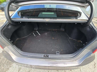 2018 Toyota Camry LE - miniatura 11