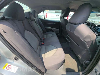 2018 Toyota Camry LE - miniatura 16