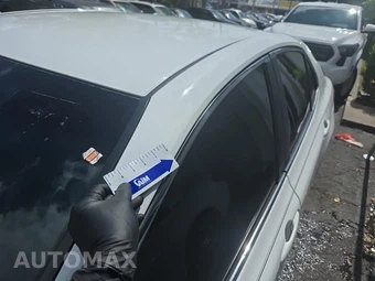 2018 Toyota Camry LE - miniatura 25