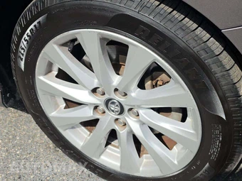 2018 Toyota Camry LE - miniatura 27