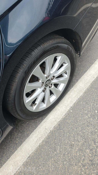 2018 Toyota Camry LE - miniatura 21
