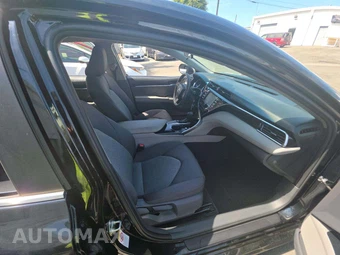 2018 Toyota Camry LE - miniatura 15