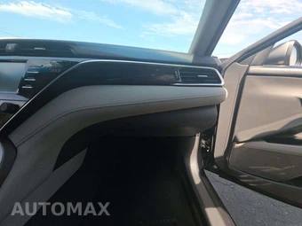 2018 Toyota Camry LE - miniatura 16