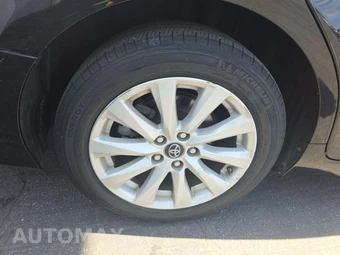 2018 Toyota Camry LE - miniatura 18