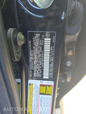 2018 Toyota Camry LE - miniatura 2