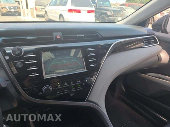 2018 Toyota Camry LE - miniatura 7
