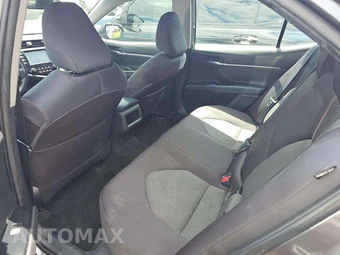 2018 Toyota Camry LE - miniatura 13
