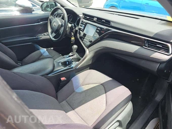 2018 Toyota Camry LE - miniatura 18