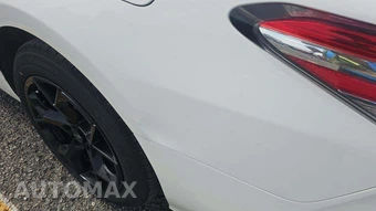 2018 Toyota Camry LE - miniatura 25