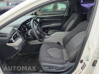 2018 Toyota Camry LE - miniatura 7