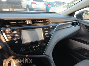 2018 Toyota Camry SE - miniatura 11