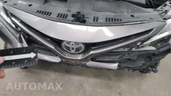 2018 Toyota Camry SE - miniatura 25
