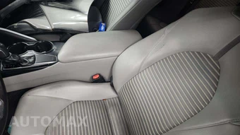 2018 Toyota Camry SE - miniatura 26