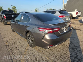 2018 Toyota Camry SE - miniatura 6