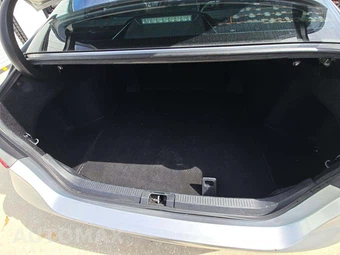 2018 Toyota Camry SE - miniatura 11