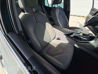 2018 Toyota Camry SE - miniatura 15