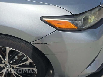 2018 Toyota Camry SE - miniatura 19