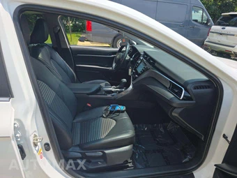 2018 Toyota Camry SE - miniatura 18