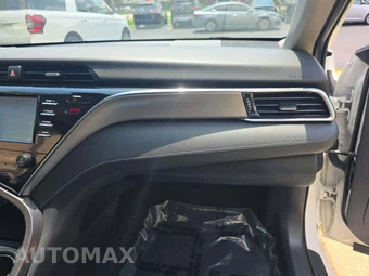 2018 Toyota Camry SE - miniatura 19