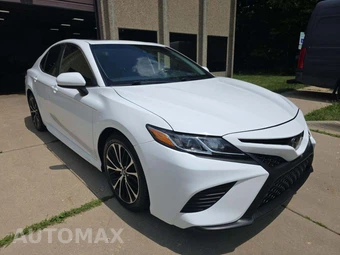 2018 Toyota Camry SE - miniatura 4