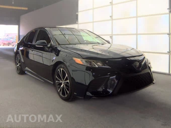 2018 Toyota Camry SE - miniatura 3