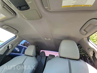 2018 Toyota Camry SE - miniatura 11
