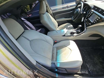 2018 Toyota Camry SE - miniatura 18
