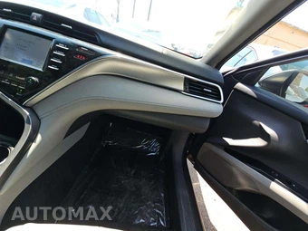 2018 Toyota Camry SE - miniatura 19