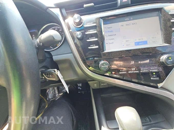 2018 Toyota Camry SE - miniatura 8