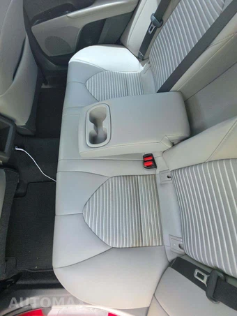 2018 Toyota Camry SE - miniatura 28