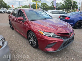 2018 Toyota Camry SE - miniatura 4