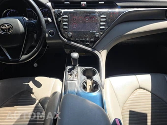 2018 Toyota Camry SE - miniatura 11