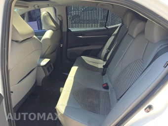 2018 Toyota Camry SE - miniatura 13