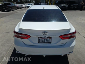 2018 Toyota Camry SE - miniatura 5