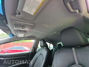 2018 Toyota Camry SE - miniatura 11