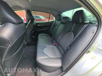 2018 Toyota Camry SE - miniatura 13