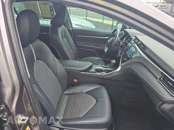 2018 Toyota Camry SE - miniatura 18