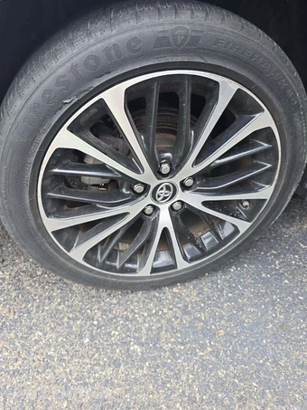 2018 Toyota Camry SE - miniatura 21