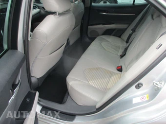 2018 Toyota Camry SE - miniatura 15