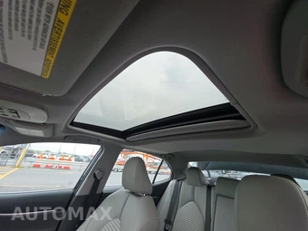 2018 Toyota Camry SE - miniatura 19