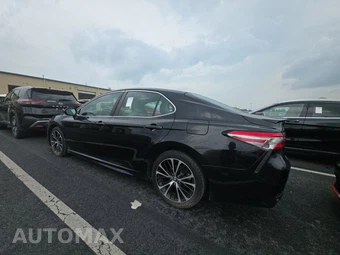 2018 Toyota Camry SE - miniatura 6