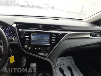 2018 Toyota Camry SE - miniatura 11