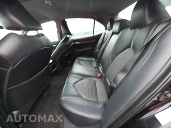 2018 Toyota Camry SE - miniatura 13