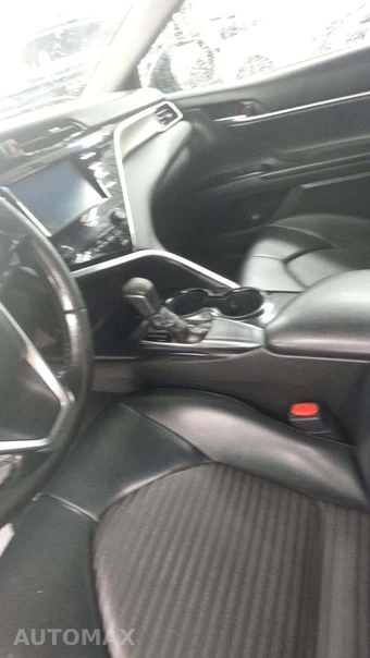 2018 Toyota Camry SE - miniatura 27